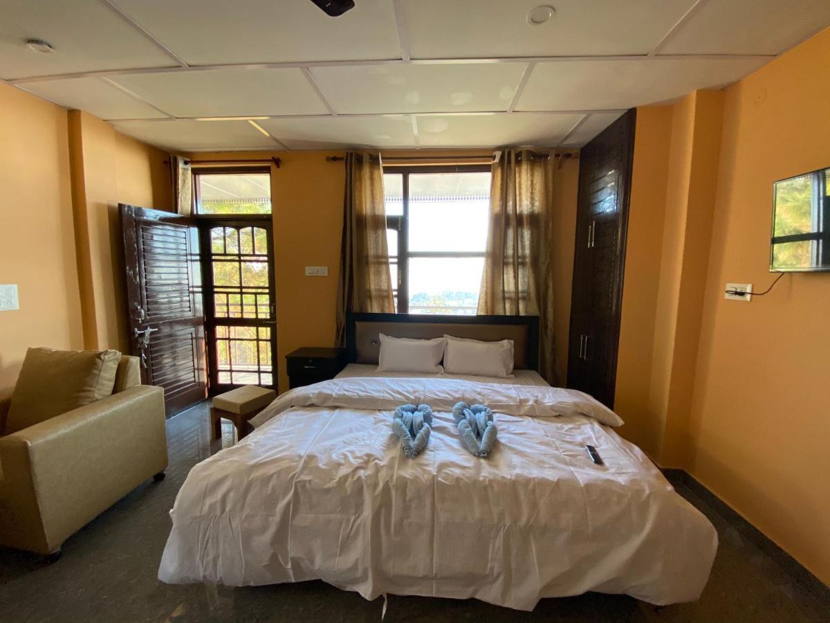 Redeem Cafe & Homestay McLeod Ganj Esterno foto