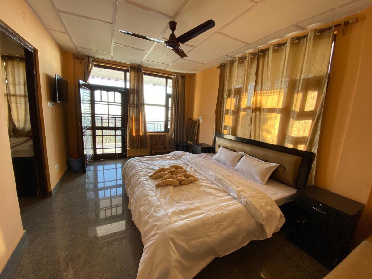 Redeem Cafe & Homestay McLeod Ganj Esterno foto